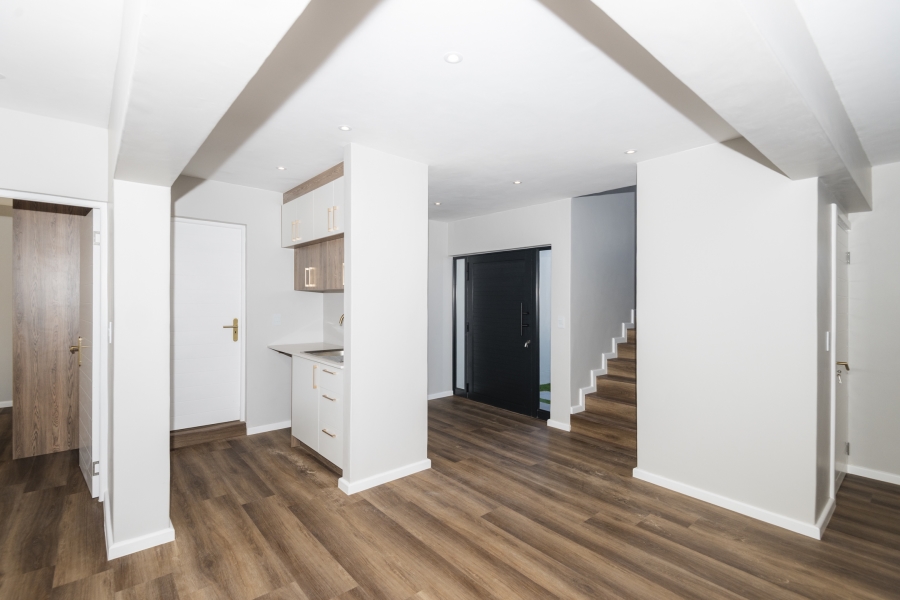 3 Bedroom Property for Sale in Country Club Western Cape